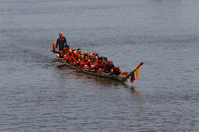 Phimai boat races-2013-049